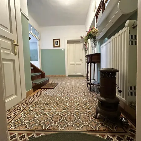 Ana Generoes بيت ضيافة