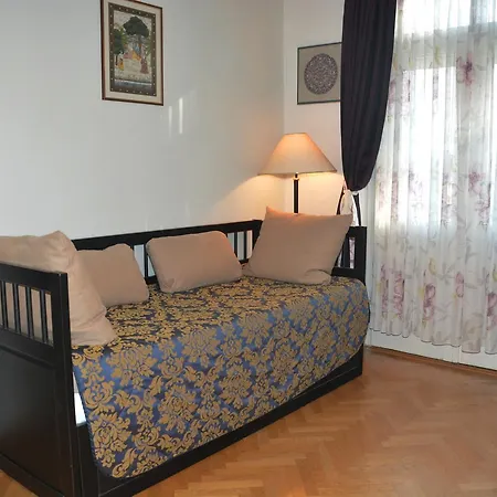 Ana Generoes Guest house 3*